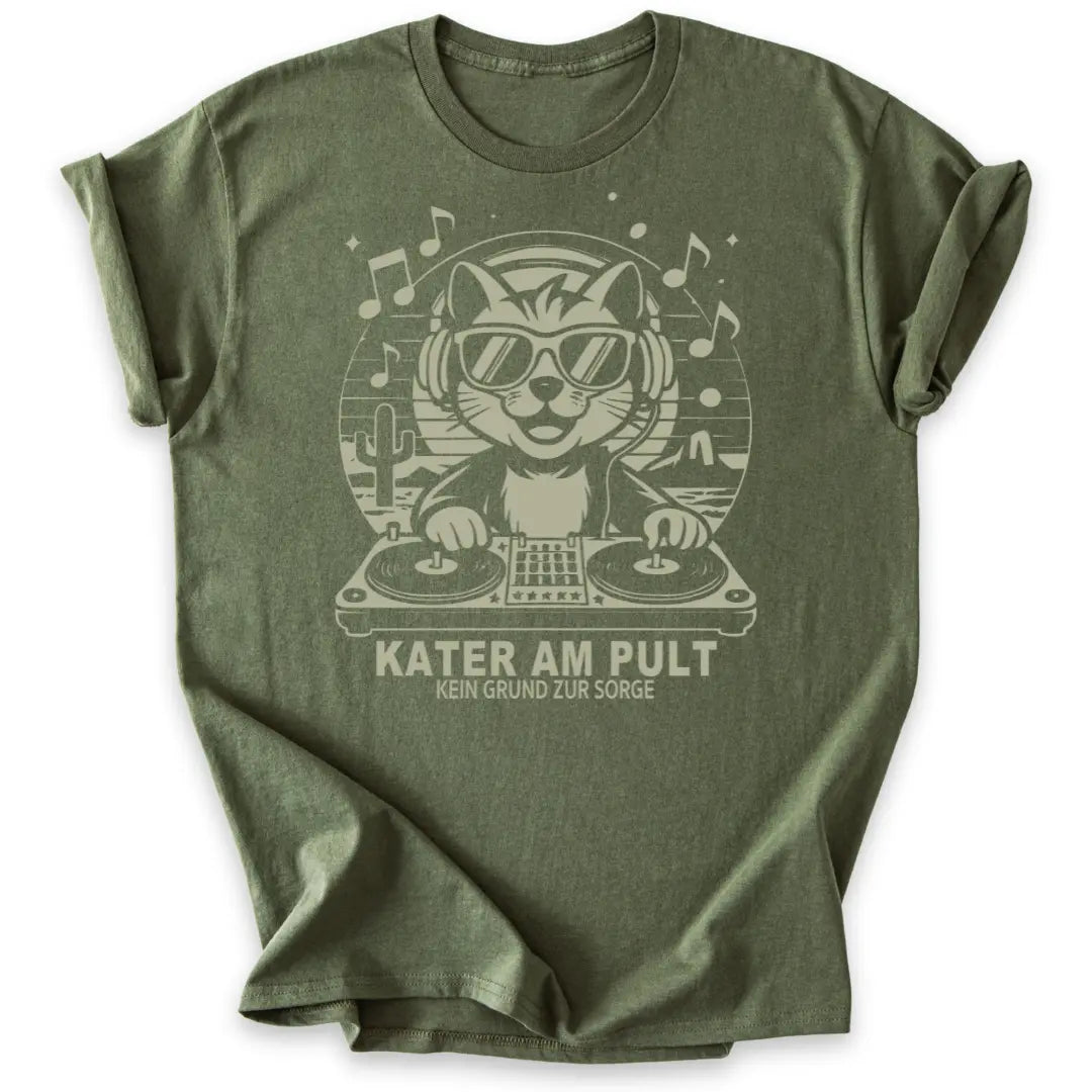 Kater am Pult